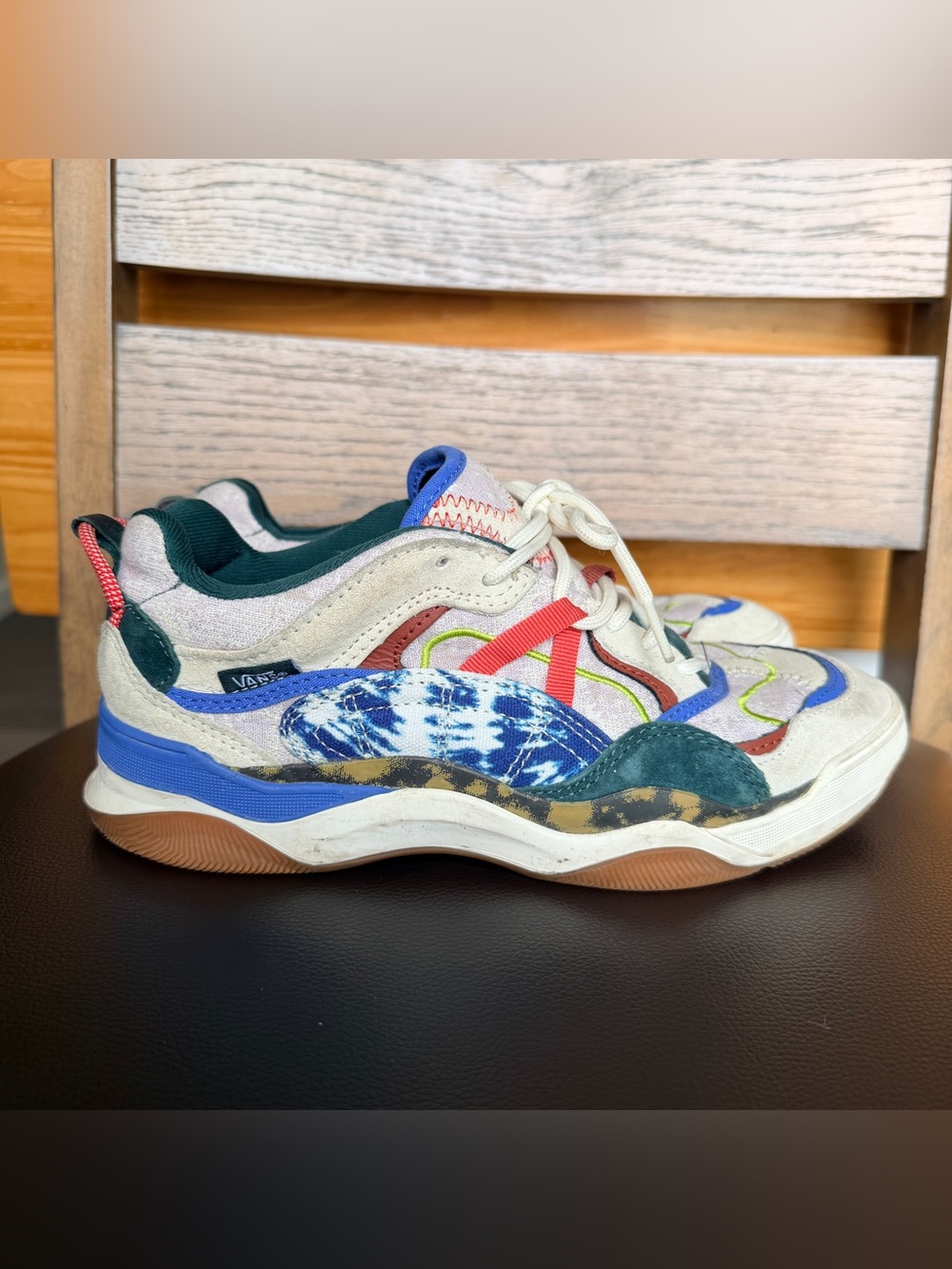 Vans Varix WC "Tie Dye" sneakers in an Antique White/Bistro women sz 8